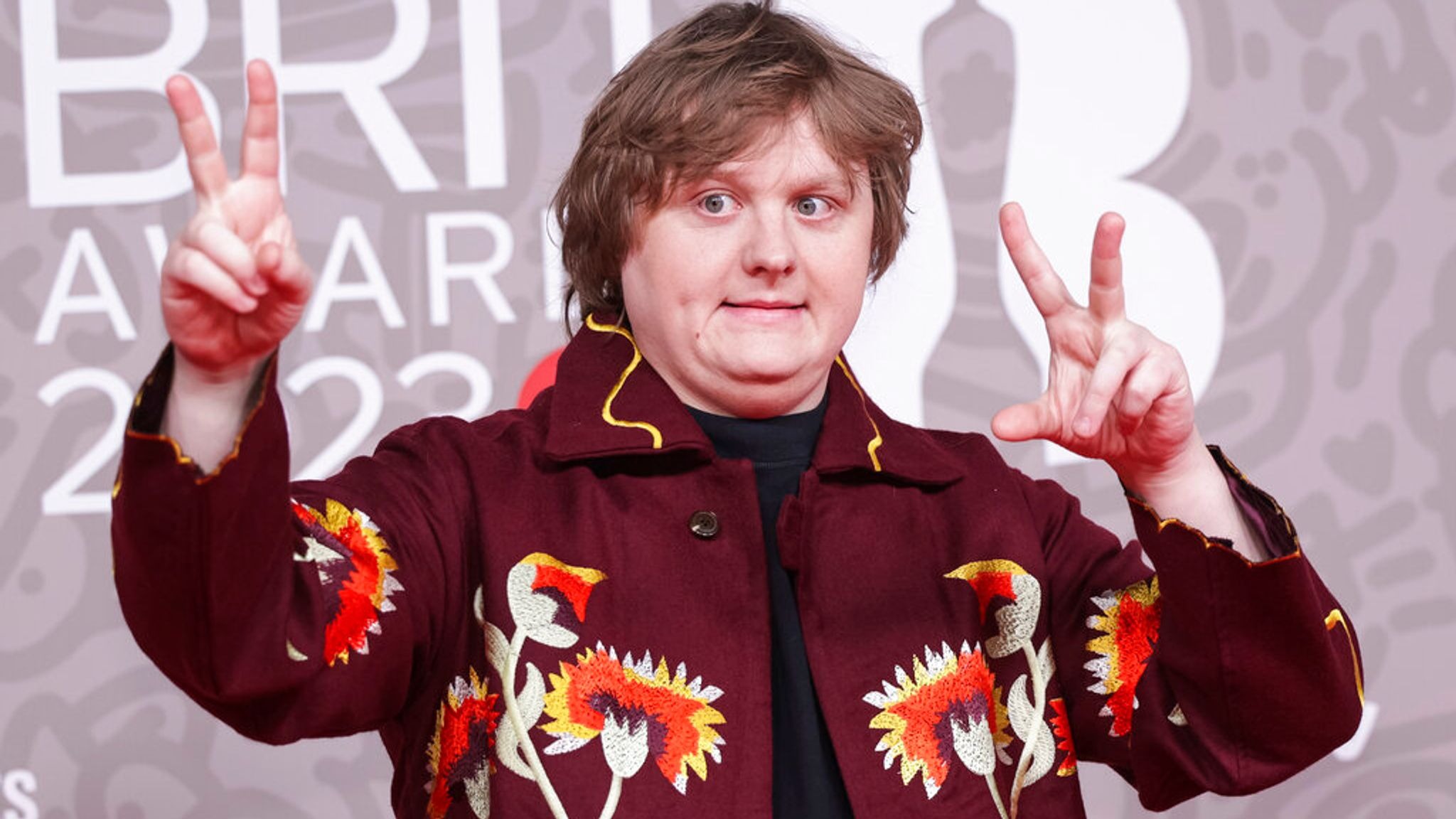 Lewis Capaldi 2 - Fans Joji™ Store